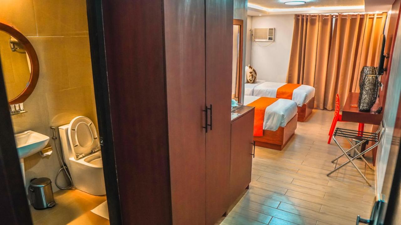 Aya Hotel & Residences Clarin  Kültér fotó